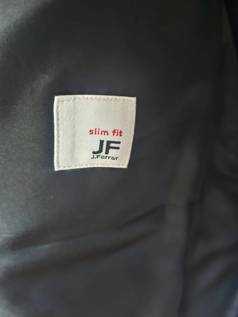 J. Ferrar Mens Slim Fit Velvet Sport Coat. 36S